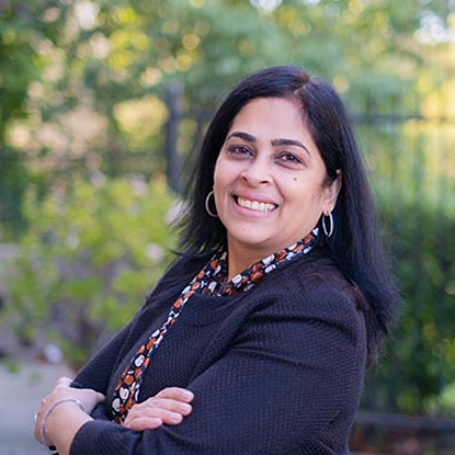 Aparna  Parashar Photo